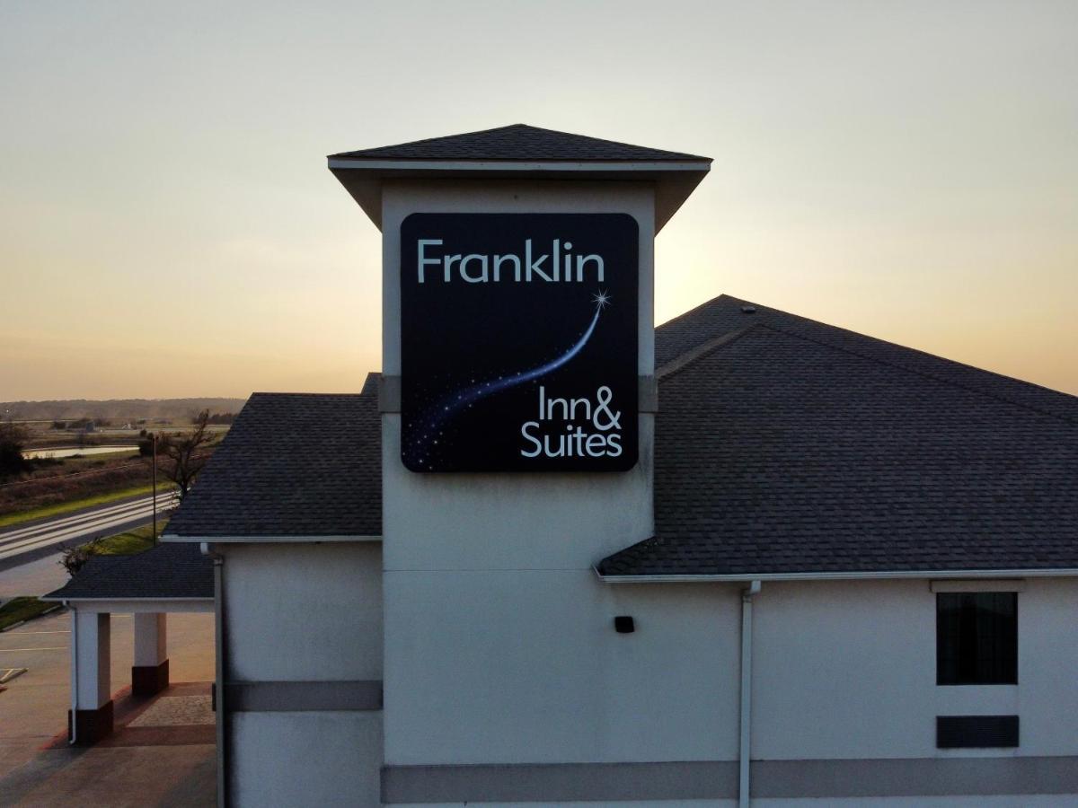 Franklin Inn & Suites 외부 사진